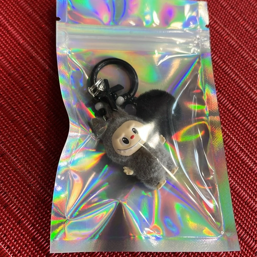 Labubu key charm - Picture 2 of 2